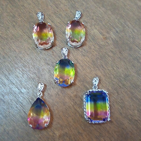 None Jewelry - 💥5 for $20💥 SALE  pendant necklace